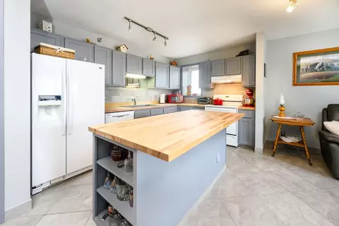 300 Walnut St #1301, Des Moines, IA 50309