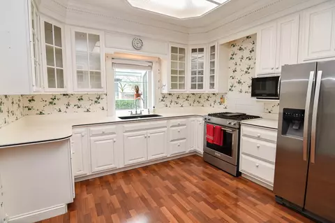 Kitchen - 202 Coover Ave, Baxter, IA 50028 photo 2 of 3