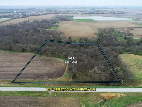 07 325th St, Woodward, IA 50276