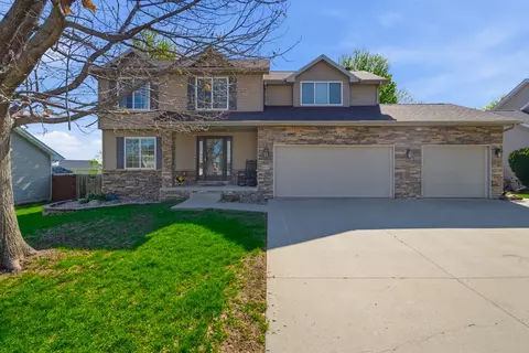 1935 SE Prairie Creek Dr, Waukee, IA 50263