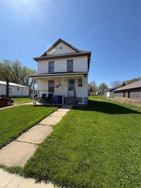 263 S Water Ave, New Hampton, IA 50659