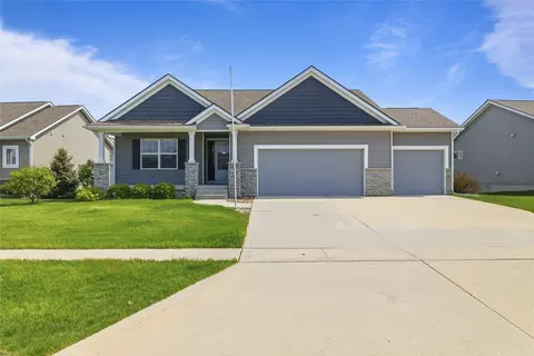 3413 NW Trestle Point Dr, Ankeny, IA 50023