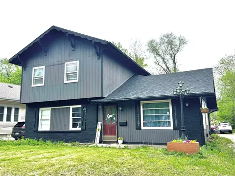 3841 Columbia St, Des Moines, IA 50313