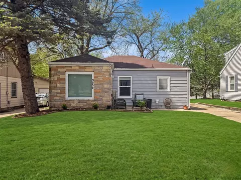 3508 37th St, Des Moines, IA 50310