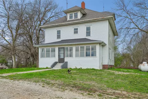 22346 245th St, Hubbard, IA 50122