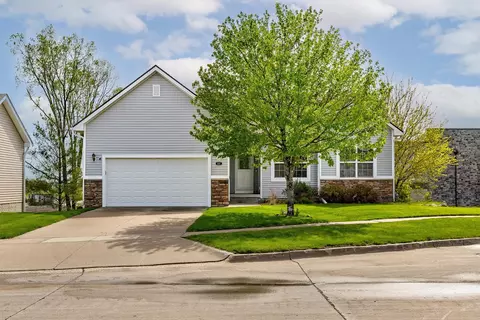 2227 4th Ave SE, Altoona, IA 50009