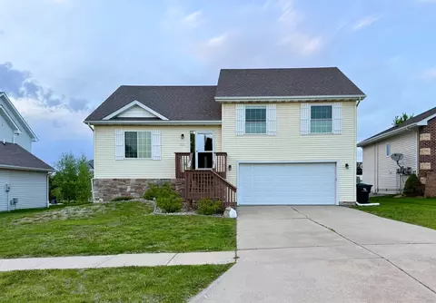 1020 SW Springfield Dr, Ankeny, IA 50023