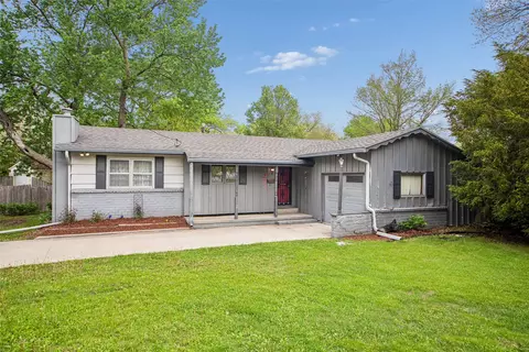 223 Miller Ave, Des Moines, IA 50315