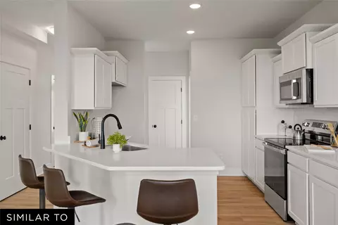 Kitchen - 4221 NE 5th St, Ankeny, IA 50021 photo 3 of 5