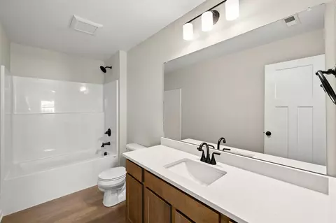 Bath - 4221 NE 5th St, Ankeny, IA 50021 photo 2 of 4
