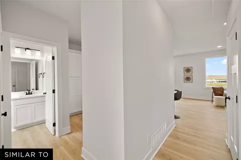Entry Way - 4221 NE 5th St, Ankeny, IA 50021 photo 1 of 3