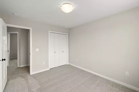 Bedroom - 4221 NE 5th St, Ankeny, IA 50021 photo 6 of 8