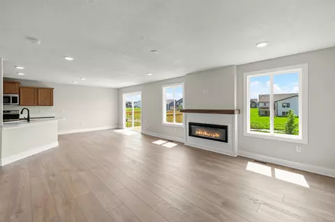 Living - 4221 NE 5th St, Ankeny, IA 50021 photo 6 of 6