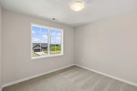 Bedroom - 4221 NE 5th St, Ankeny, IA 50021 photo 3 of 8