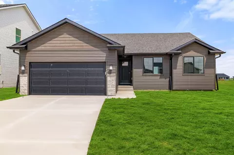 4304 NE 5th St, Ankeny, IA 50021