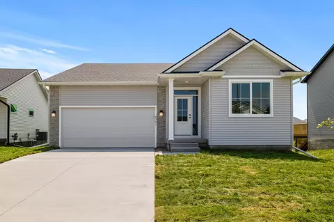 4301 NE 5th St, Ankeny, IA 50021