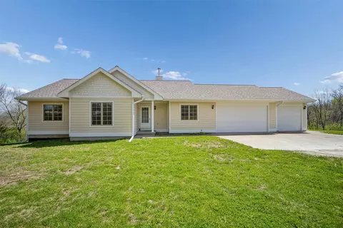 13220 Fulton St, Indianola, IA 50125