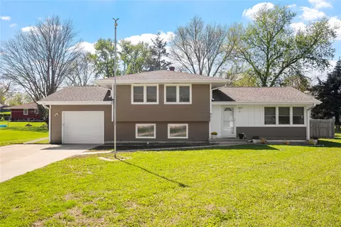 901 16th St, Perry, IA 50220
