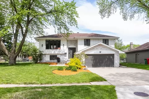 506 NW Cindy Ln, Ankeny, IA 50023