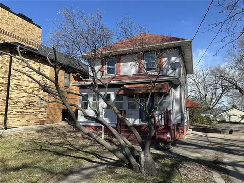 1204 Walker St, Des Moines, IA 50316