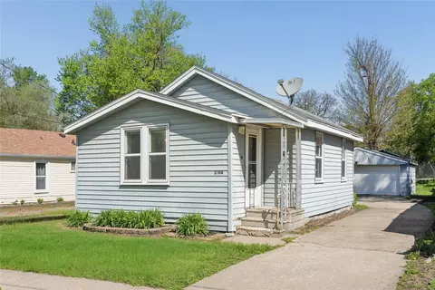 3104 Garfield Ave, Des Moines, IA 50317
