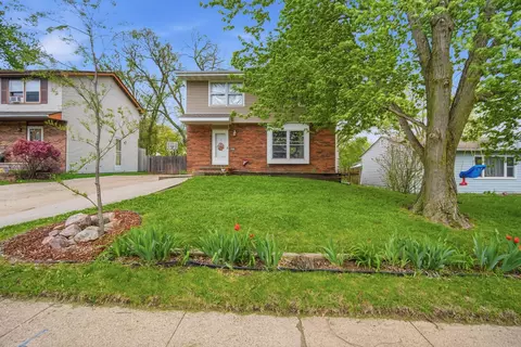 2317 E 41st Ct, Des Moines, IA 50317