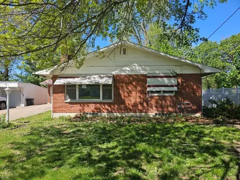 607 E Warren St, Mount Pleasant, IA 52641