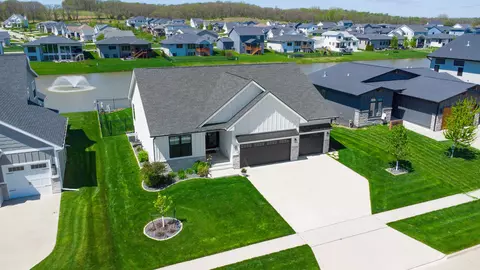 1249 S Wildfire Ave, West Des Moines, IA 50266