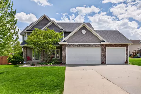 540 Spyglass Ln, Waukee, IA 50263