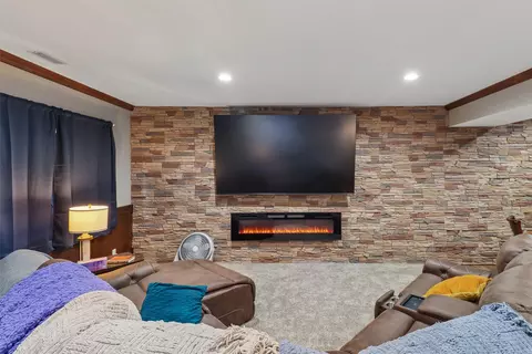 Living - 3002 Kernel Ln, Adel, IA 50003 photo 2 of 3