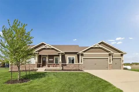 3002 Kernel Ln, Adel, IA 50003