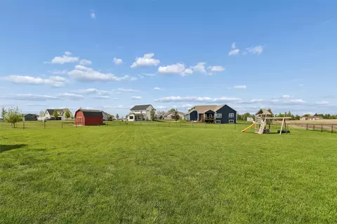 Exterior - 3002 Kernel Ln, Adel, IA 50003 photo 6 of 6