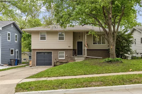 2801 64th St, Des Moines, IA 50322