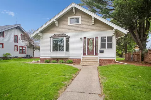 216 SW Logan St, Ankeny, IA 50023