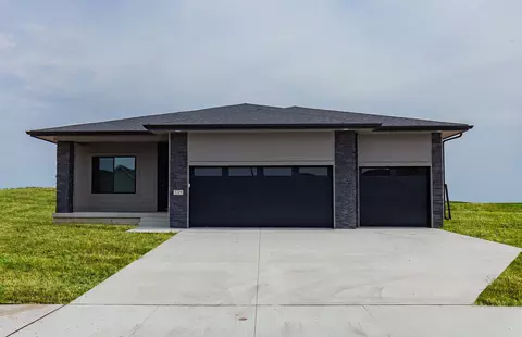 3309 SE Bannister Dr, Ankeny, IA 50021