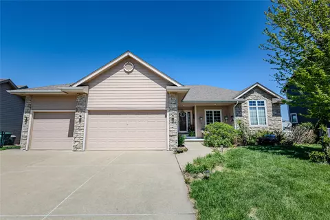 1310 NE 28th St, Ankeny, IA 50021