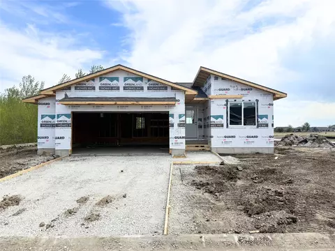 581 NW Crystal Creek Ln, Grimes, IA 50111