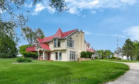 55158 260th Ave, Chariton, IA 50049