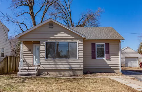 1444 55th St, Des Moines, IA 50311
