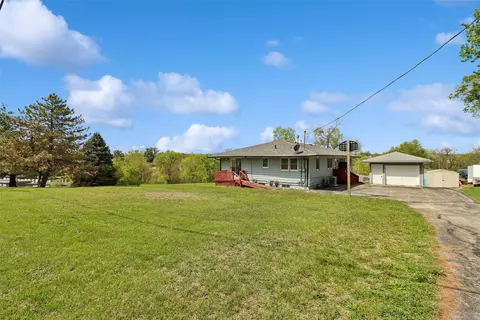 4707 NW Piekenbrock Dr, Des Moines, IA 50310
