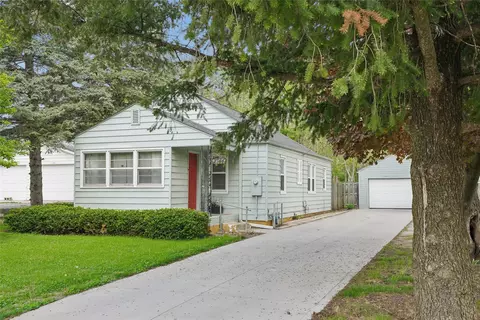 2744 E Douglas Ave, Des Moines, IA 50317