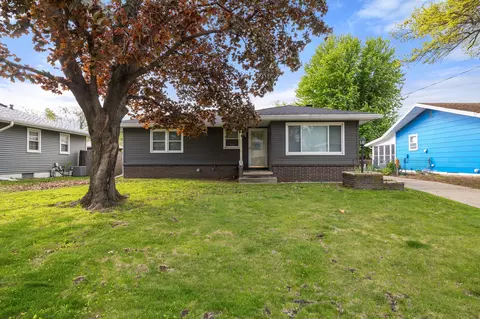 1025 Hoffman Ave, Des Moines, IA 50316