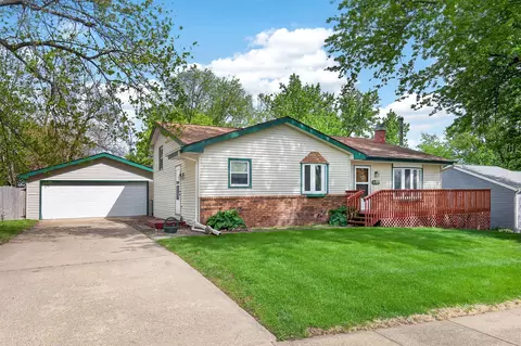805 Warren St, De Soto, IA 50069