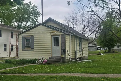 1516 Crawford St, Boone, IA 50036