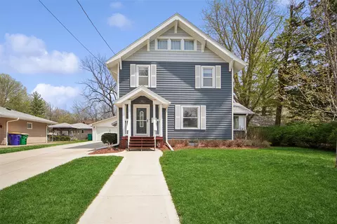 808 N D St, Indianola, IA 50125