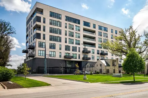 3750 Grand Ave #501, Des Moines, IA 50312