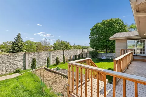 3105 Pleasant St, West Des Moines, IA 50266