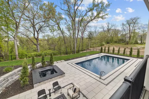 145 Indian Ridge Dr, Waukee, IA 50263