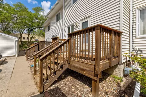 238 Holiday Cir #46, West Des Moines, IA 50265