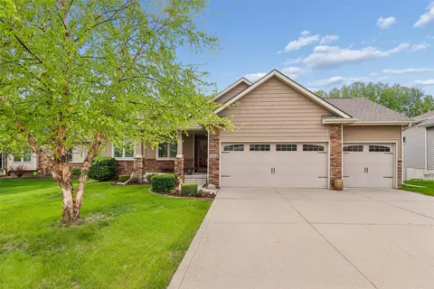 1610 NE Pittsburg Ct, Ankeny, IA 50021